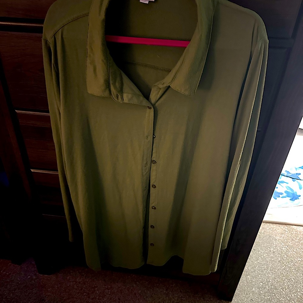 Gently loved Lularoe long sleeve shirt
